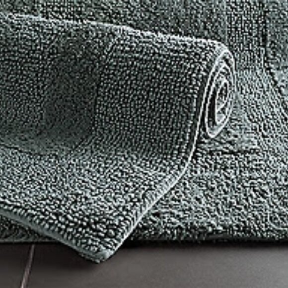 Restoration Hardware Bath Mat